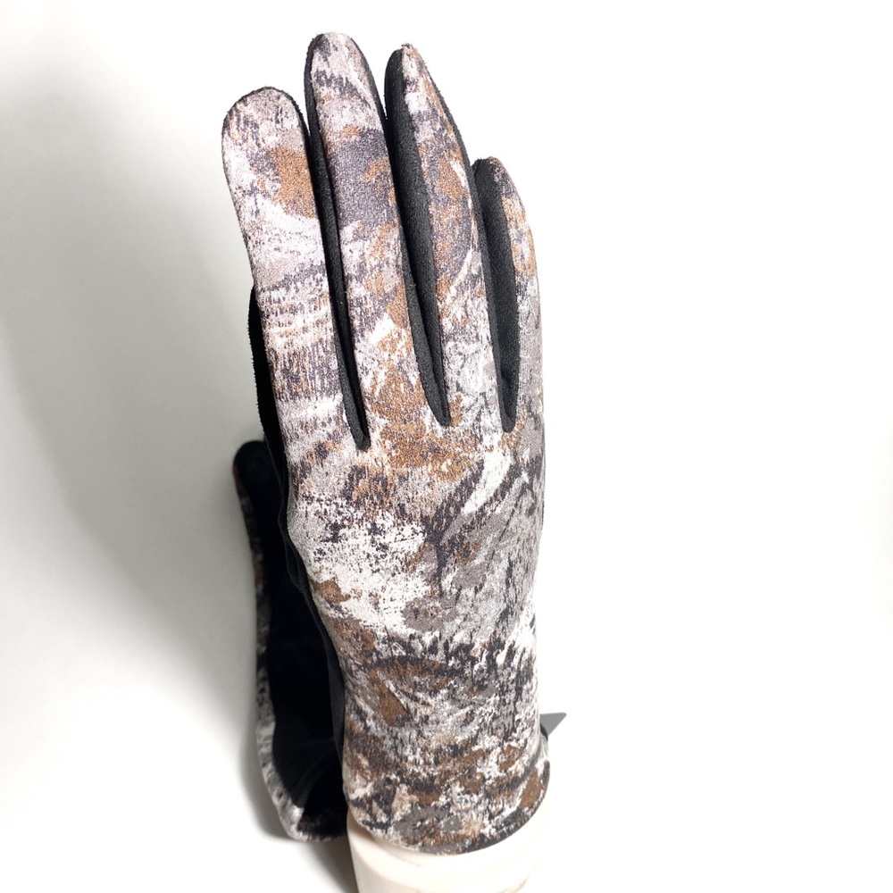 Winter Gloves - Picture 1 of 4